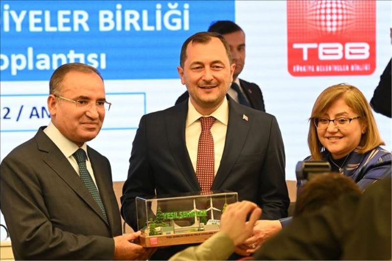 Süleymanpaşa Belediyesinin zirai atıkları geri dönüştüren projesine ödül