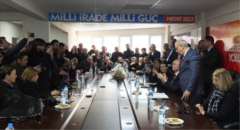 METİN AKGÜNDEN GÖVDE GÖSTERİSİ