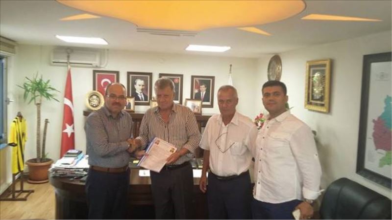 ADNAN ARGAN SİYASETE DÖNDÜ