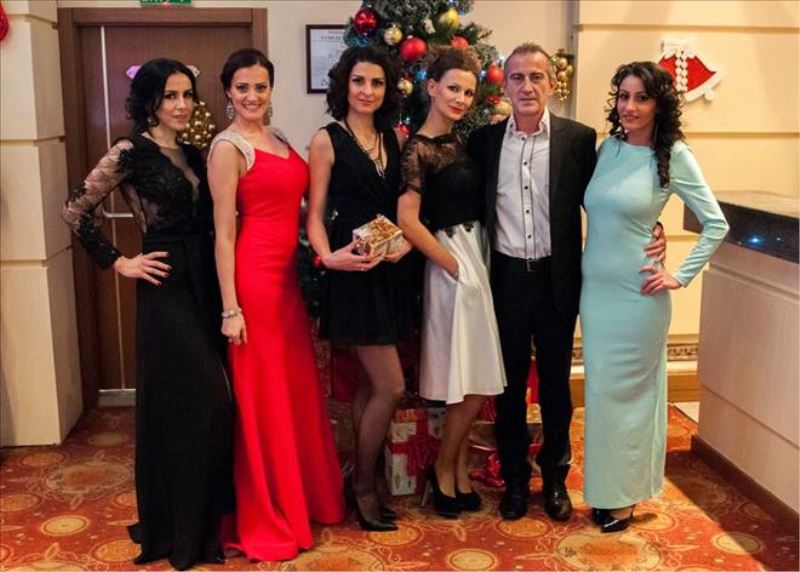  SEVGİLİLER GÜNÜ`NDE PARTİYE DAVETLİSİNİZ