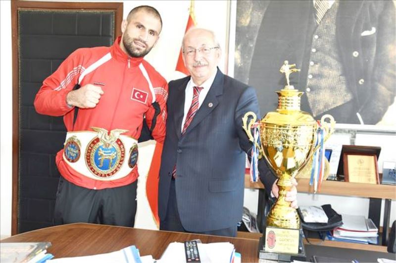 BAŞKAN ALBAYRAK`TAN ŞAMPİYONA  DESTEK SÖZÜ