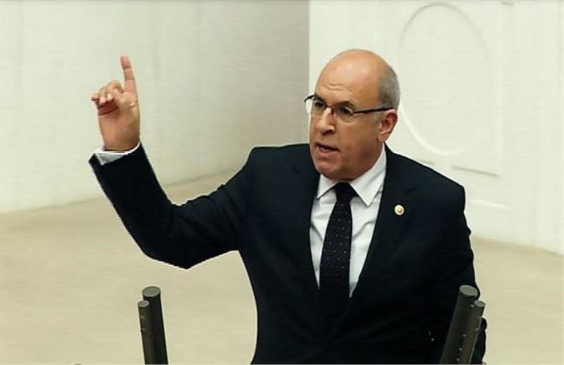 AKGÜN DUR DURAK BİLMİYOR