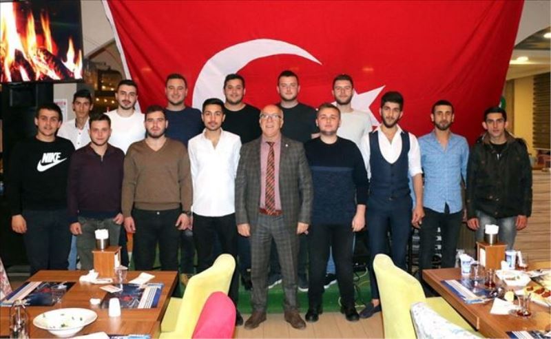 ASKERLERE MORAL YEMEĞİ