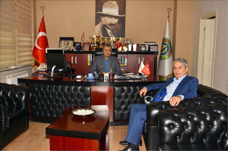 CUMHURİYET HALK PARTİSİ TEKİRDAĞ BÜYÜKŞEHİR BELEDİYE BAŞKAN ADAY ADAYI ŞEREF GÜRAL´DAN BELEDİYE BAŞKANI ULAŞ YURDAKUL´A ZİYARET