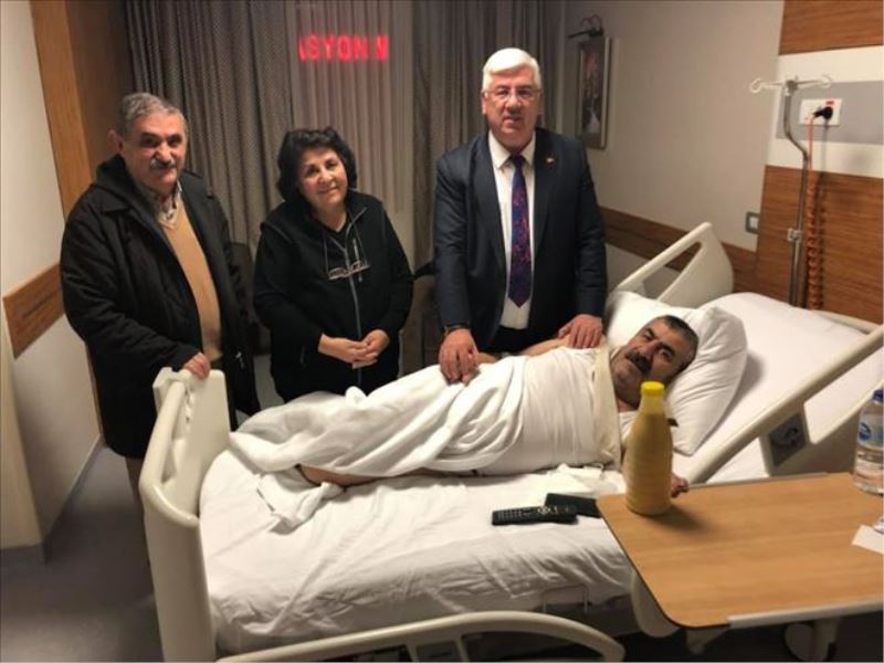 Başkan Yüksel´den Hastalara Moral Ziyareti
