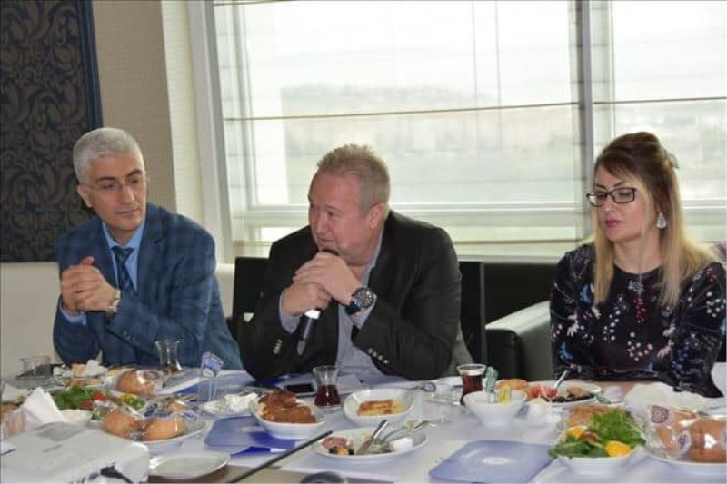 NKÜ NİHAYET BASINLA BULUŞTU