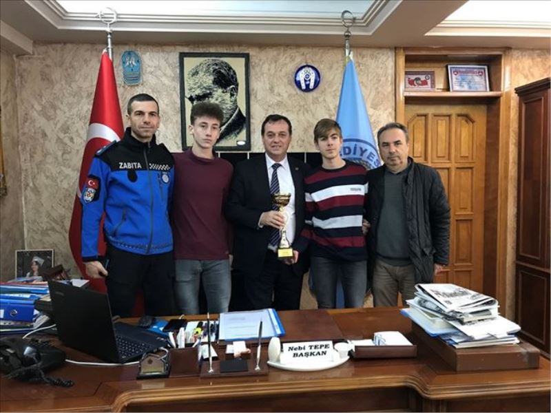 Şampiyonluk sevincini başkanla paylaştılar