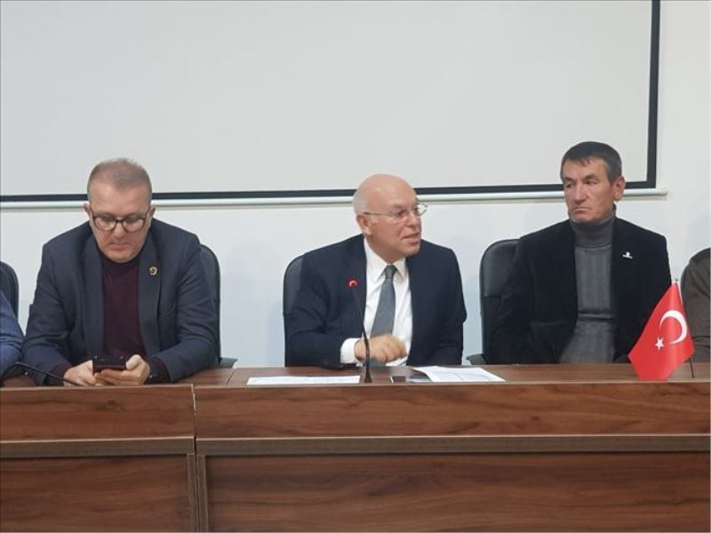 Eşkinat: “Eleştirdikleri 35 heykelcikten biri de AK Parti İlçe Başkanı Sezai Çetin´de”