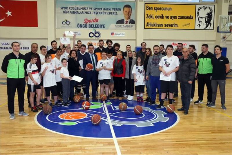 Özel Sporcular basketbol takımında buluştu