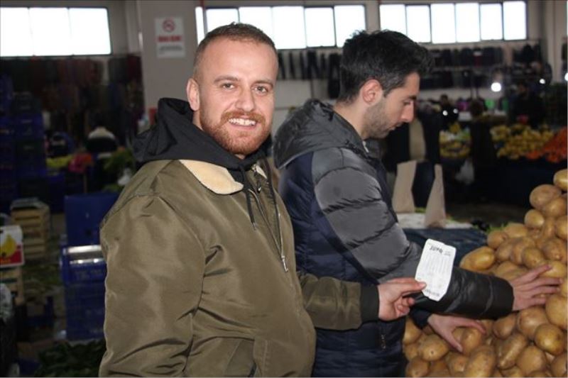 Para üstlerini kupona yazdı büyük ikramiyeyi tek rakamla kaçırdı