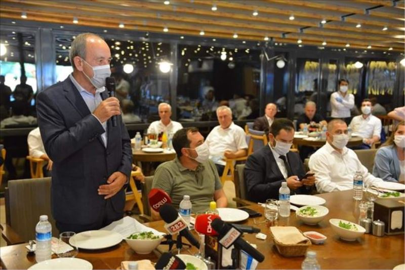 Tekirdağ´da DSP´li Belediye Başkanı Ata, AK Parti´ye geçti 