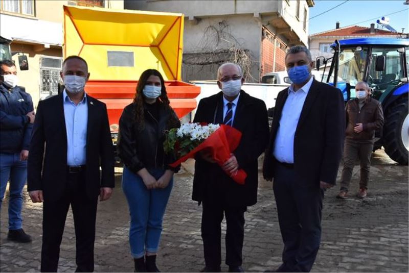 TEKİRDAĞ BÜYÜKŞEHİR BELEDİYESİ “MERA ISLAHI VE YÖNETİMİ PROJESİ” KAPSAMINDA HEREKE, GÖNENCE VE SAĞLAMTAŞ MAHALLELERİNDE GÜBRE DAĞITIMI GERÇEKLEŞTİRDİ 