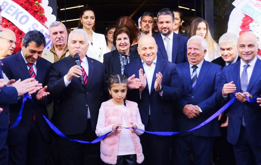 AKBULUTLAR AİLESİ TRAKYA’NIN EN BÜYÜK BEKO MAĞAZASINI AÇTI