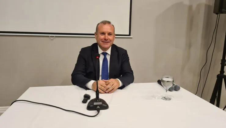 BEN BU YOLA HAKAN ŞIK OLARAK ÇIKTIM