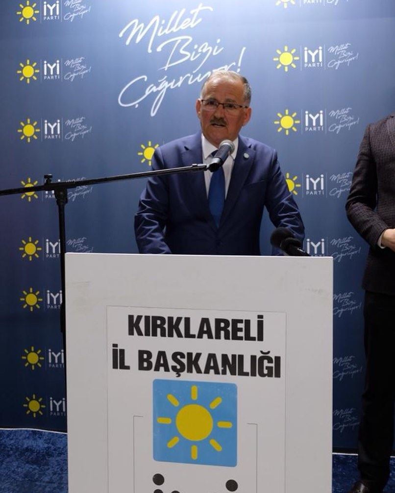 İYİ PARTİ KIRKLARELİ’DE DARMADAĞIN OLDU