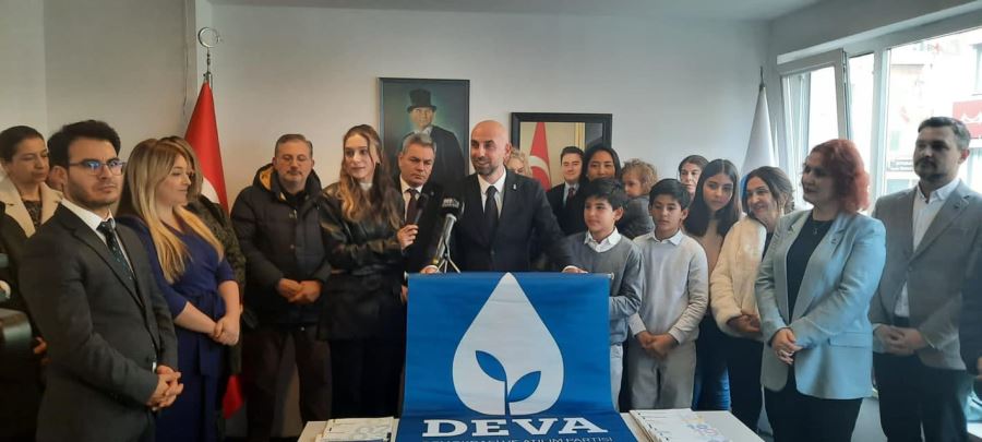 DEVA PARTİSİNDEN HASAN BERK ÇEBİ ADAY ADAYLIĞINI AÇIKLADI
