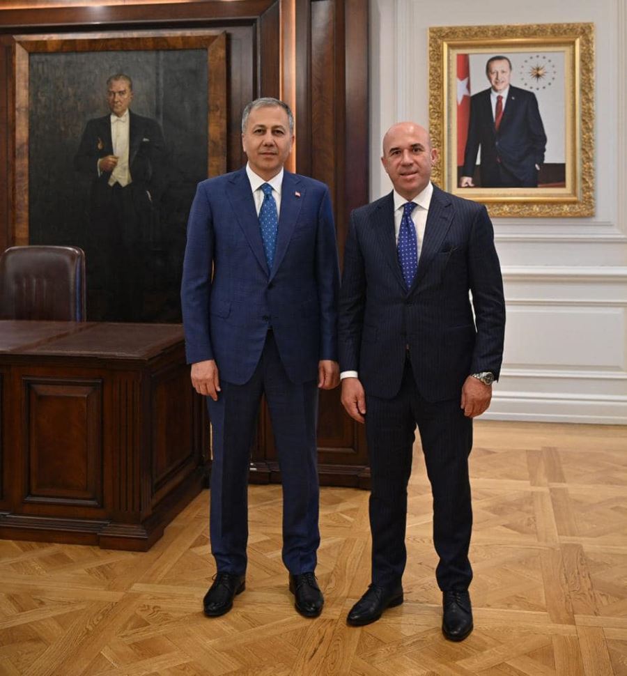 HİKMET MUTLU İÇİŞLERİ BAKANI ALİ YERLİKAYA’YI ZİYARET ETTİ