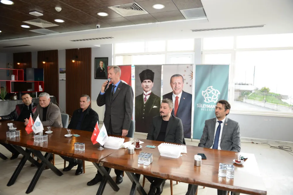 Başkan Uzunlar mahalle muhtarları ile buluştu.