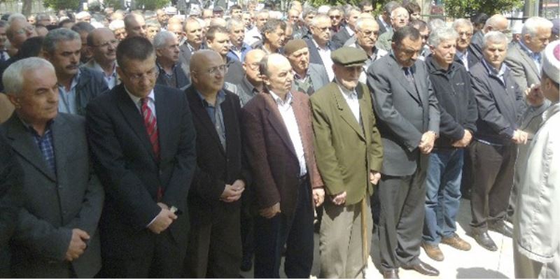 Gazeteci Emine Munyar’ın Annesi Vefat Etti